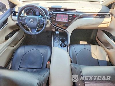 Zdjęcie 8 z 12 samochodu: 2018 TOYOTA CAMRY LE VIN:4T1B11HK0JU107864 - miniatura