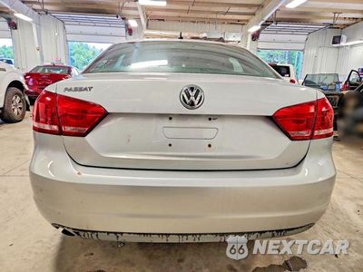 Zdjęcie 6 z 12 samochodu: 2012 VOLKSWAGEN PASSAT S VIN:1VWAP7A36CC074718 - miniatura
