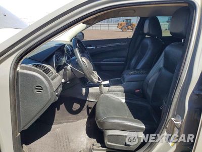 Zdjęcie 7 z 12 samochodu: 2018 CHRYSLER 300 TOURING VIN:2C3CCAAGXJH160099 - miniatura