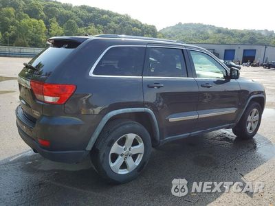 Trzecie zdjęcie samochodu z tyłu: 2011 JEEP GRAND CHEROKEE LAREDO VIN:1J4RR4GG1BC544073 - miniatura
