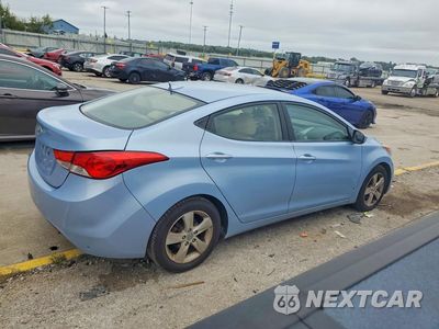 Trzecie zdjęcie samochodu z tyłu: 2013 HYUNDAI ELANTRA GLS VIN:KMHDH4AE8DU812703 - miniatura