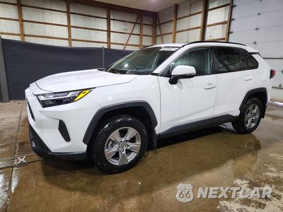 2024 TOYOTA RAV4 XLE 2T3P1RFV5RC395466 - główne zdjęcie licytacji z USA - miniatura