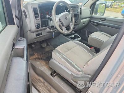 Zdjęcie 8 z 13 samochodu: 2018 NISSAN NV 1500 S VIN:1N6BF0KM7JN802859 - miniatura