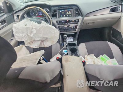 Zdjęcie 8 z 12 samochodu: 2017 HYUNDAI SONATA SPORT VIN:5NPE34AFXHH489710 - miniatura