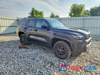 Czwarte zdjęcie samochodu z boku: 2026 TOYOTA 4RUNNER SR5 VIN:JTEVA5BR6T5127396 - miniatura