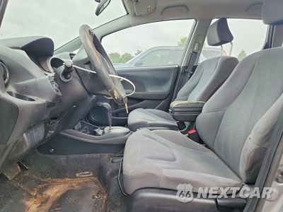 Zdjęcie 7 z 13 samochodu: 2009 HONDA FIT VIN:JHMGE88299S067412 - miniatura