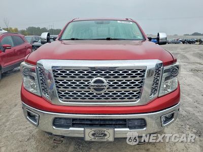 Piąte zdjęcie samochodu w środku: 2017 NISSAN TITAN XD SL VIN:1N6AA1F48HN512358 - miniatura