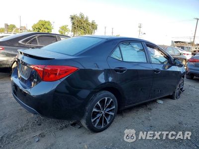 Trzecie zdjęcie samochodu z tyłu: 2018 TOYOTA COROLLA SE VIN:2T1BURHE8JC019372 - miniatura