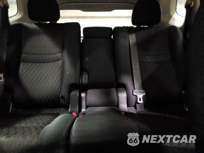 Zdjęcie 10 z 14 samochodu: 2018 NISSAN ROGUE SV VIN:5N1AT2MV0JC774578 - miniatura