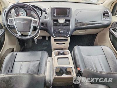 Zdjęcie 8 z 13 samochodu: 2014 CHRYSLER TOWN & COUNTRY TOURING VIN:2C4RC1BG6ER177745 - miniatura
