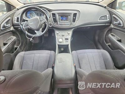 Zdjęcie 8 z 12 samochodu: 2015 CHRYSLER 200 LIMITED VIN:1C3CCCABXFN709895 - miniatura