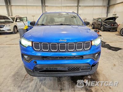 Piąte zdjęcie samochodu w środku: 2022 JEEP COMPASS LATITUDE VIN:3C4NJDBB0NT231662 - miniatura
