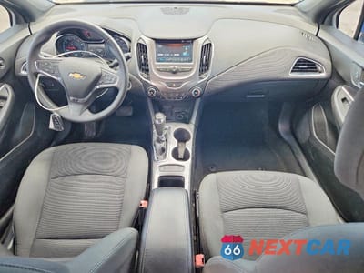 Zdjęcie 8 z 12 samochodu: 2017 CHEVROLET CRUZE LT VIN:3G1BE6SM2HS513020 - miniatura