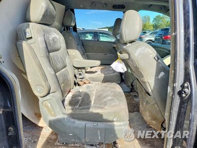 Zdjęcie 11 z 13 samochodu: 2005 HONDA ODYSSEY EXL VIN:5FNRL38715B033096 - miniatura