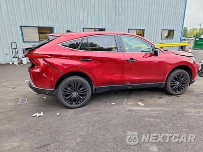 Trzecie zdjęcie samochodu z tyłu: 2024 TOYOTA VENZA NIGHTSHADE EDITION VIN:JTEAAAAH9RJ184448 - miniatura