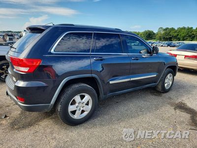 Trzecie zdjęcie samochodu z tyłu: 2013 JEEP GRAND CHEROKEE LAREDO VIN:1C4RJEAG2DC589134 - miniatura