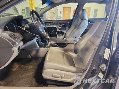 Zdjęcie 7 z 13 samochodu: 2010 HONDA ACCORD EXL VIN:1HGCP2F84AA047952 - miniatura