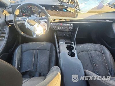 Zdjęcie 8 z 12 samochodu: 2024 HYUNDAI SONATA HYBRID LIMITED VIN:KMHL54JJ3RA097713 - miniatura