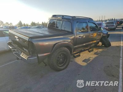 Trzecie zdjęcie samochodu z tyłu: 2013 TOYOTA TACOMA DOUBLE CAB PRERUNNER VIN:3TMJU4GN9DM145820 - miniatura