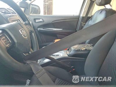 Zdjęcie 9 z 12 samochodu: 2019 DODGE JOURNEY SE VIN:3C4PDCABXKT859042 - miniatura