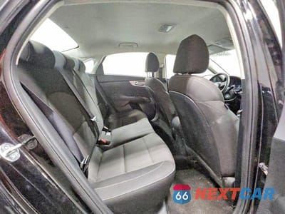 Zdjęcie 10 z 12 samochodu: 2023 KIA FORTE LXS VIN:3KPF24AD2PE592421 - miniatura
