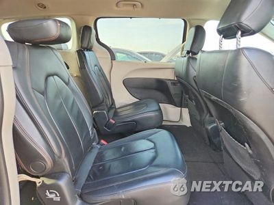 Zdjęcie 11 z 13 samochodu: 2017 CHRYSLER PACIFICA TOURING L VIN:2C4RC1BG3HR705343 - miniatura