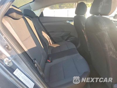 Zdjęcie 10 z 12 samochodu: 2018 HYUNDAI ACCENT SE VIN:3KPC24A34JE013298 - miniatura