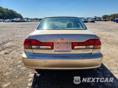 Zdjęcie 6 z 12 samochodu: 2002 HONDA ACCORD LX VIN:JHMCG56422C005622 - miniatura
