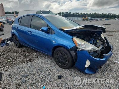 Czwarte zdjęcie samochodu z boku: 2015 TOYOTA PRIUS C TWO VIN:JTDKDTB3XF1576333 - miniatura
