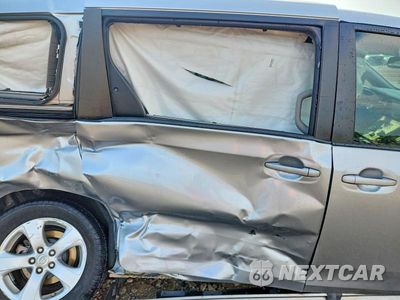 Zdjęcie 11 z 13 samochodu: 2016 TOYOTA SIENNA LE VIN:5TDKK3DC9GS714712 - miniatura