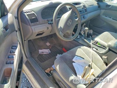 Zdjęcie 8 z 12 samochodu: 2003 TOYOTA CAMRY LE VIN:4T1BE32KX3U173480 - miniatura