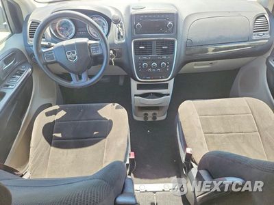 Zdjęcie 8 z 13 samochodu: 2012 DODGE GRAND CARAVAN SE VIN:2C4RDGBG4CR198218 - miniatura