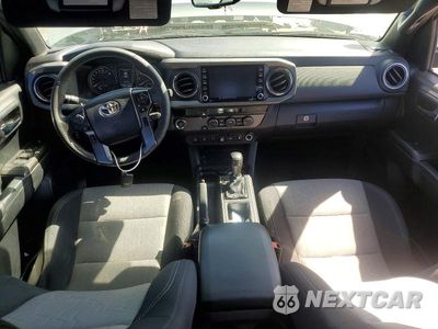 Zdjęcie 8 z 13 samochodu: 2021 TOYOTA TACOMA TRD SPORT VIN:3TMAZ5CN6MM146971 - miniatura