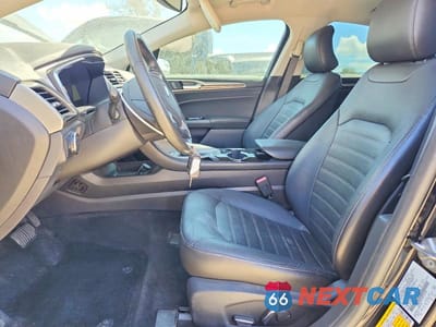 Zdjęcie 7 z 12 samochodu: 2016 FORD FUSION SE VIN:3FA6P0HD4GR216169 - miniatura