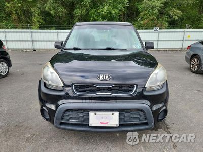 Piąte zdjęcie samochodu w środku: 2012 KIA SOUL BASE VIN:KNDJT2A51C7426759 - miniatura