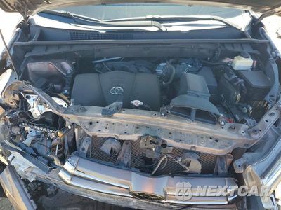Zdjęcie 12 z 13 samochodu: 2018 TOYOTA HIGHLANDER LIMITED PLATINUM VIN:5TDDZRFHXJS853805 - miniatura