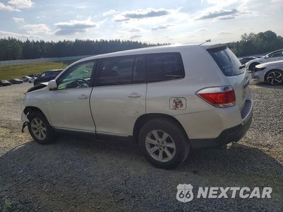 Drugie zdjęcie samochodu z przodu: 2013 TOYOTA HIGHLANDER BASE VIN:5TDZK3EH6DS102245 - miniatura