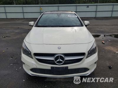 Piąte zdjęcie samochodu w środku: 2017 MERCEDES-BENZ CLA 250 4MATIC VIN:WDDSJ4GB6HN414926 - miniatura