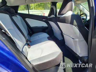 Zdjęcie 10 z 12 samochodu: 2018 TOYOTA PRIUS TWO VIN:JTDKBRFU8J3583306 - miniatura