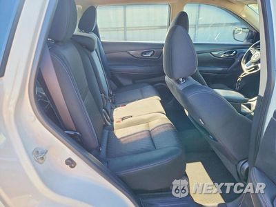 Zdjęcie 11 z 14 samochodu: 2017 NISSAN ROGUE S VIN:KNMAT2MV3HP537770 - miniatura