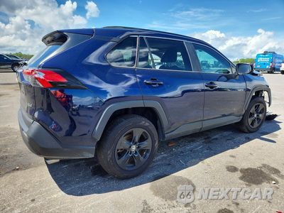 Trzecie zdjęcie samochodu z tyłu: 2021 TOYOTA RAV4 XLE VIN:2T3W1RFV8MW172809 - miniatura