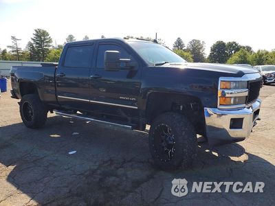 Czwarte zdjęcie samochodu z boku: 2015 CHEVROLET SILVERADO K2500 HEAVY DUTY LT VIN:1GC1KVE83FF594874 - miniatura