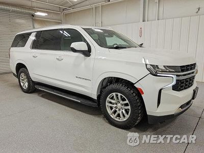 Czwarte zdjęcie samochodu z boku: 2021 CHEVROLET SUBURBAN K1500 LS VIN:1GNSKBKD1MR350437 - miniatura
