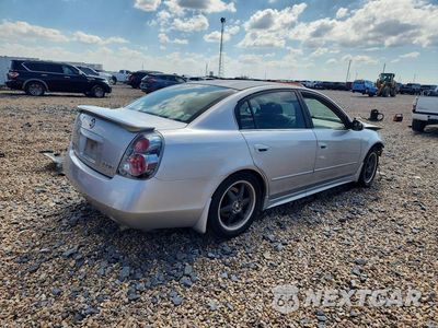 Trzecie zdjęcie samochodu z tyłu: 2005 NISSAN ALTIMA 3.5 SE VIN:1N4BL11D75N928864 - miniatura