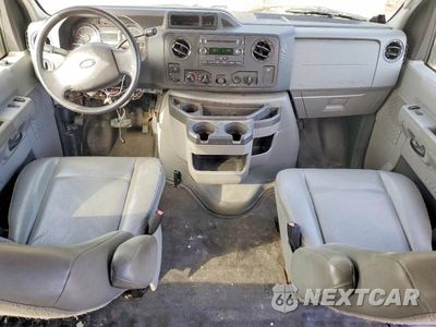 Zdjęcie 8 z 13 samochodu: 2012 FORD ECONOLINE E350 SUPER DUTY WAGON VIN:1FBNE3BL1CDA00591 - miniatura
