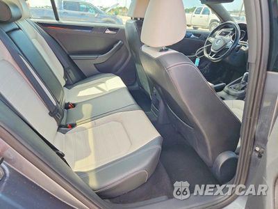Zdjęcie 10 z 12 samochodu: 2015 VOLKSWAGEN JETTA SE VIN:3VWD17AJ2FM212609 - miniatura