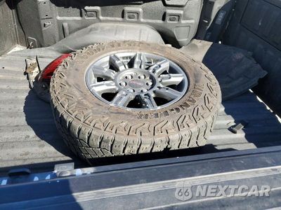 Zdjęcie 12 z 13 samochodu: 2024 GMC SIERRA K1500 AT4X VIN:3GTUUFELXRG141565 - miniatura