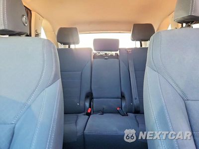 Zdjęcie 10 z 13 samochodu: 2018 KIA SORENTO L VIN:5XYPG4A38JG426928 - miniatura