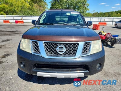 Piąte zdjęcie samochodu w środku: 2011 NISSAN PATHFINDER S VIN:5N1AR1NB0BC630365 - miniatura