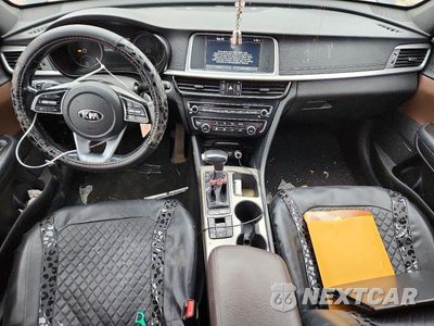 Zdjęcie 8 z 12 samochodu: 2019 KIA OPTIMA SXL VIN:5XXGV4L25KG318170 - miniatura